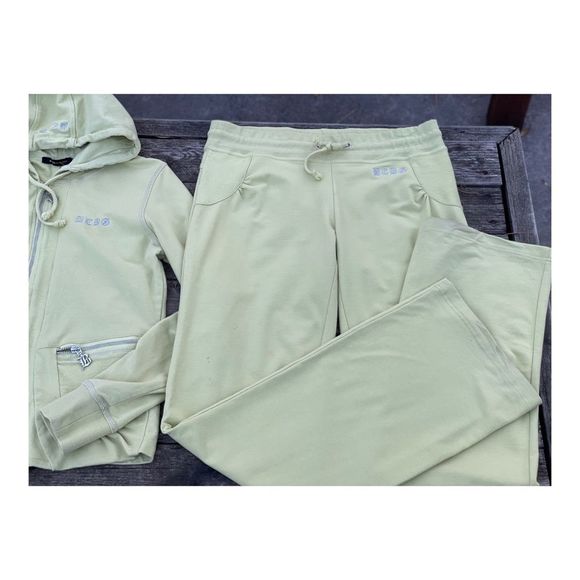 BCBGMaxazria Y2K Track Suit Chartreuse Flare Cuff Stretch Jersey Knit Sz M - Picture 3 of 16
